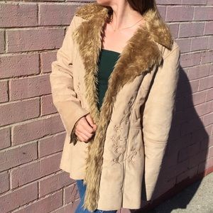 VINTAGE FAUX FUR JACKET🧚🏼‍♀️